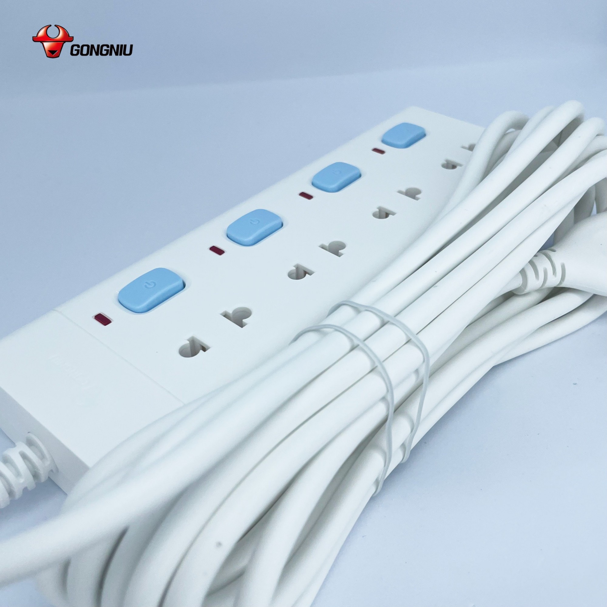 Ổ Cắm Điện Gongniu Đa Năng 4 Ổ 4 Công Tắc 2500W – V3040
