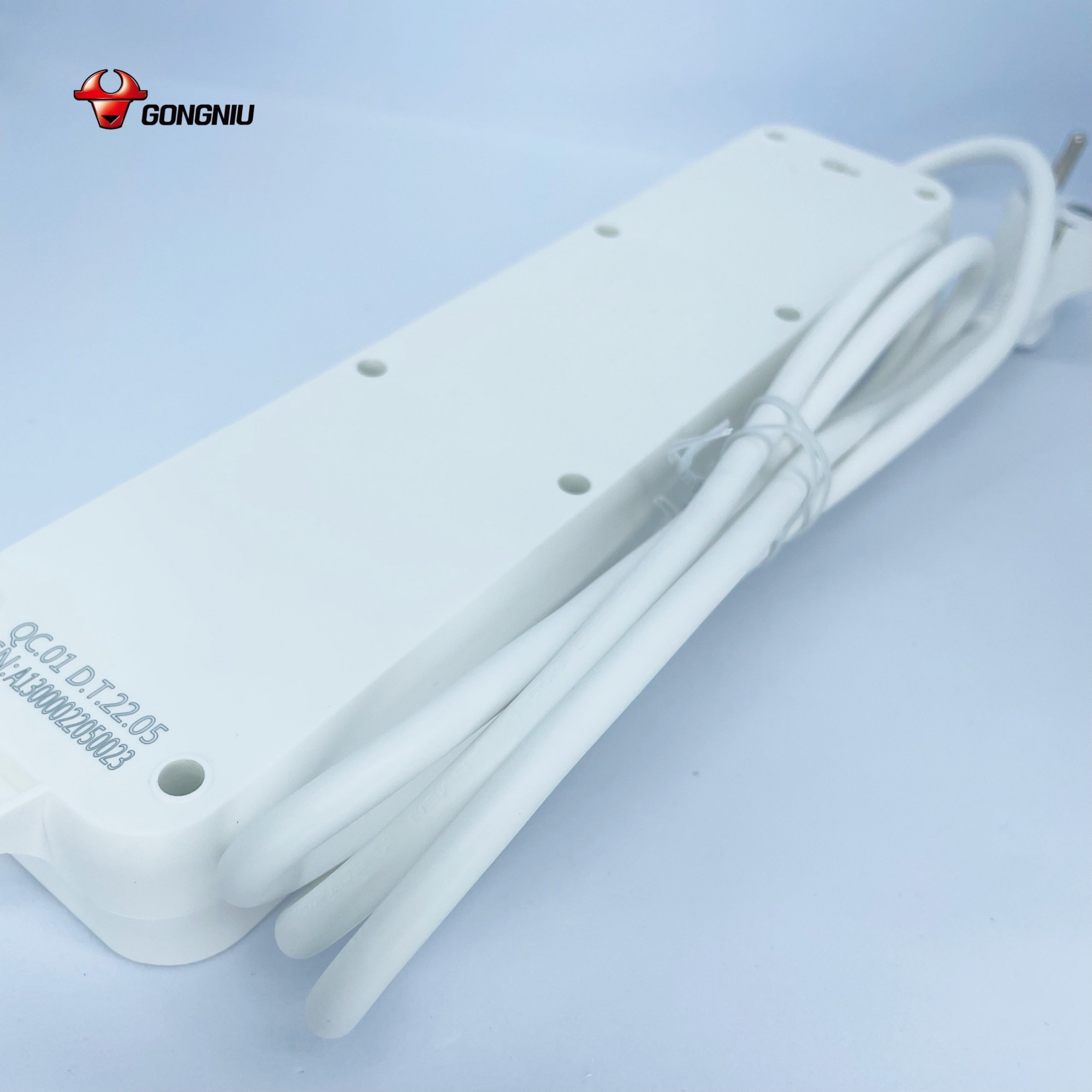 Ổ Cắm Điện GONEO 3 Ổ Đa Năng + 2 USB 1 Công Tắc – Dây Dài 1.8M | Công Suất 2500W – Chính Hãng GONEO Việt Nam