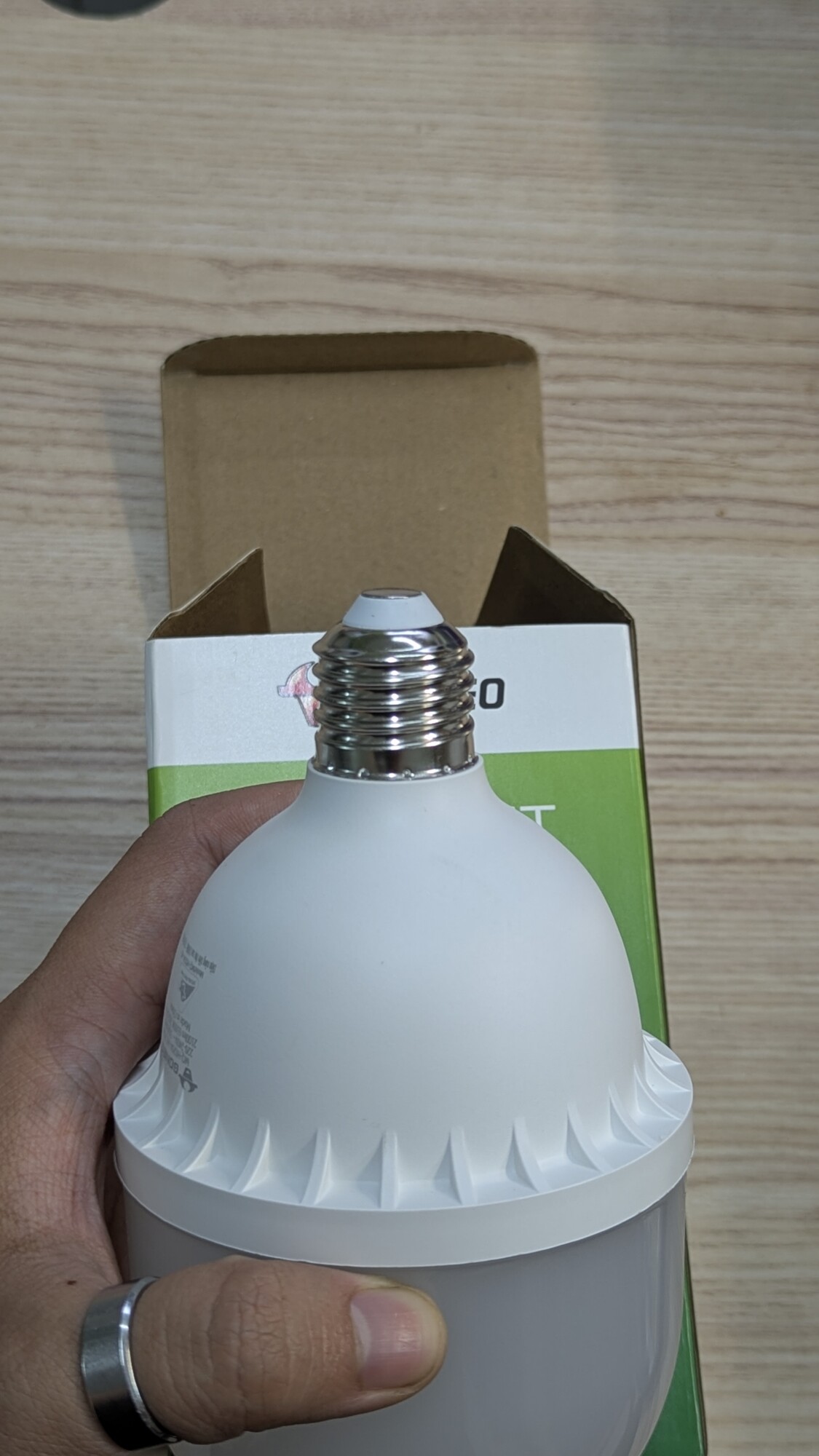 Bóng đèn LED Bulb Trụ Goneo MQ - C020A BS - Công suất 20W - E27, 6500K - Bền bỉ - Tiết kiệm 6
