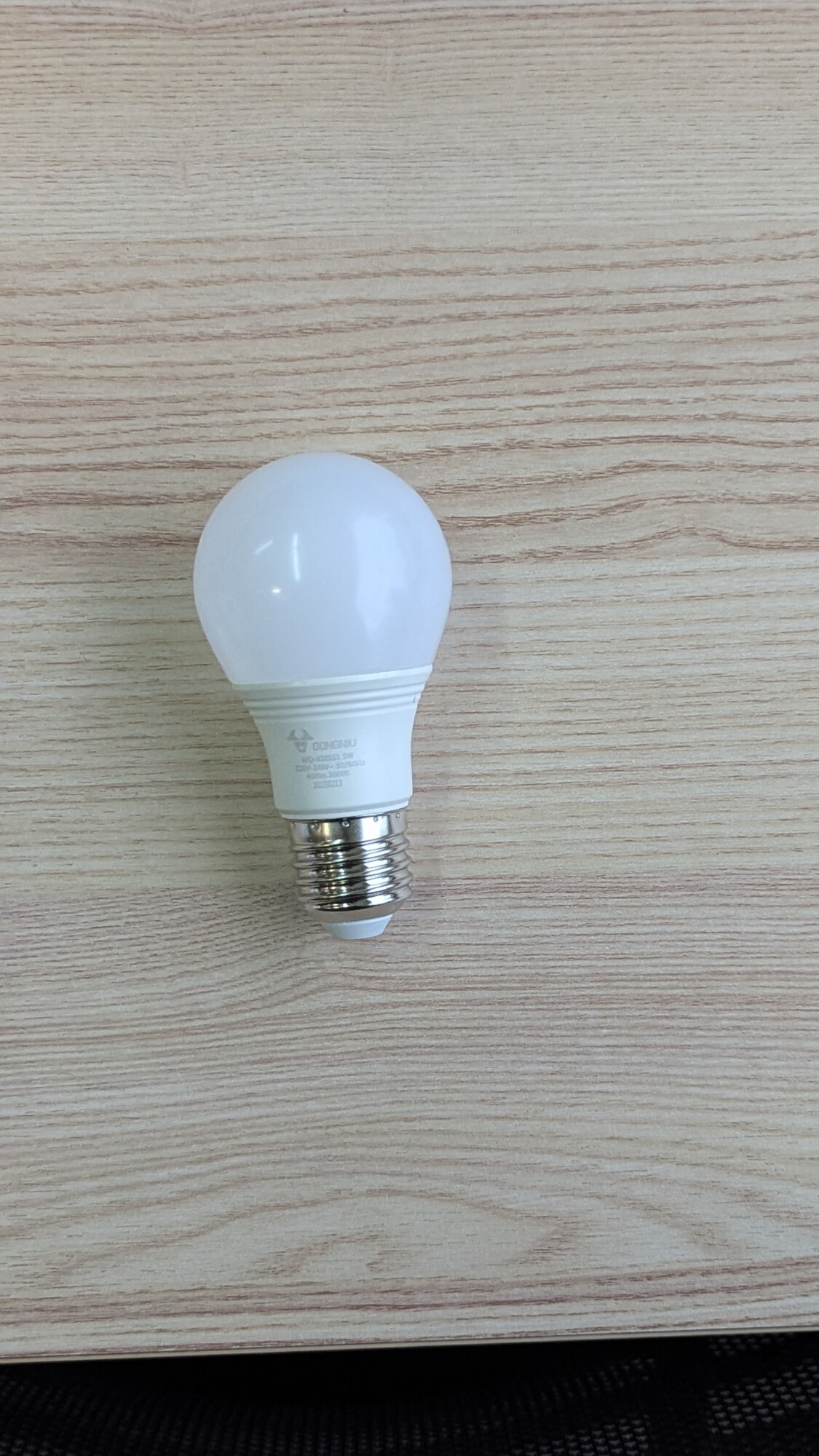 Bóng đèn LED Goneo MQ-A10551 – E27- Công suất 5W ( 6500K) 7