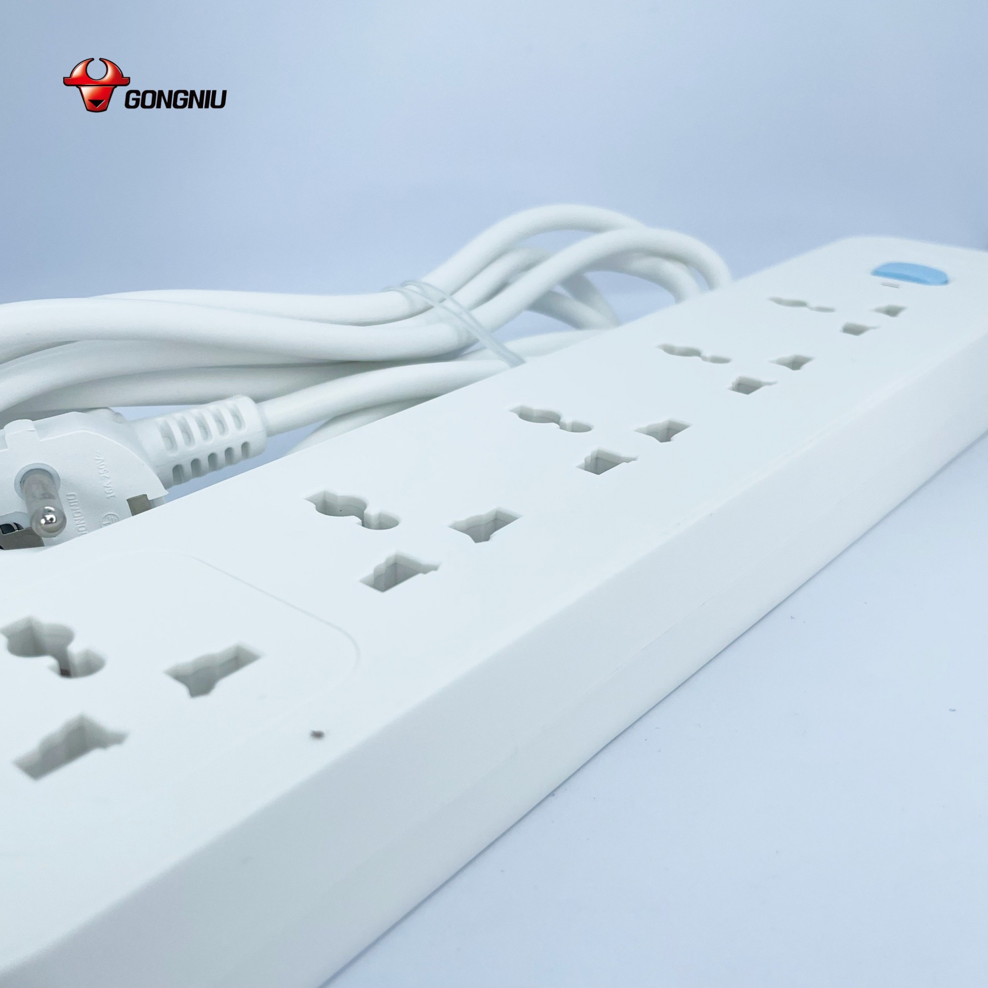 Ổ cắm điện Gongniu 5 ổ đa năng 1 công tắc – Chính hãng