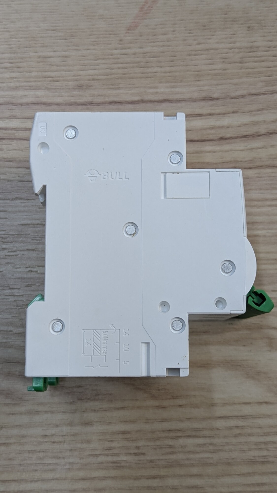 Bộ ngắt mạch điện – Aptomat 3 pha Goneo - Chất lượng – Chính hãng 8