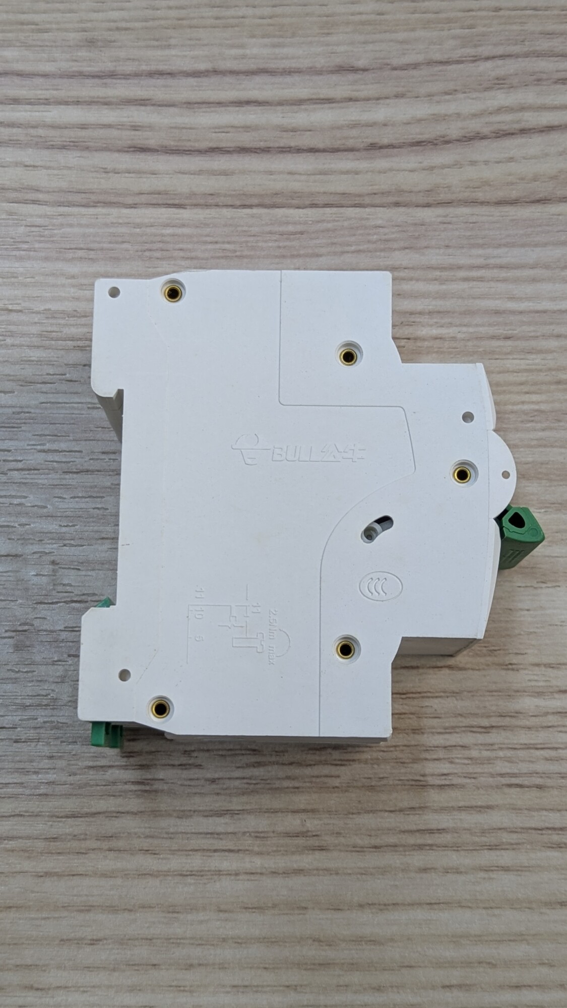 Bộ ngắt mạch điện – Aptomat 2 pha Goneo – An Toàn - Chính hãng 9