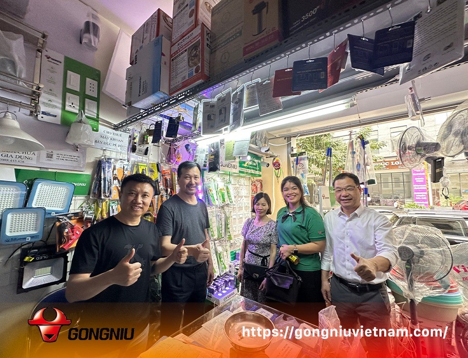 CHUYẾN CÔNG TÁC CỦA CHỦ TỊCH TẬP ĐOÀN GONGNIU TẠI GONGNIU VIỆT NAM 5