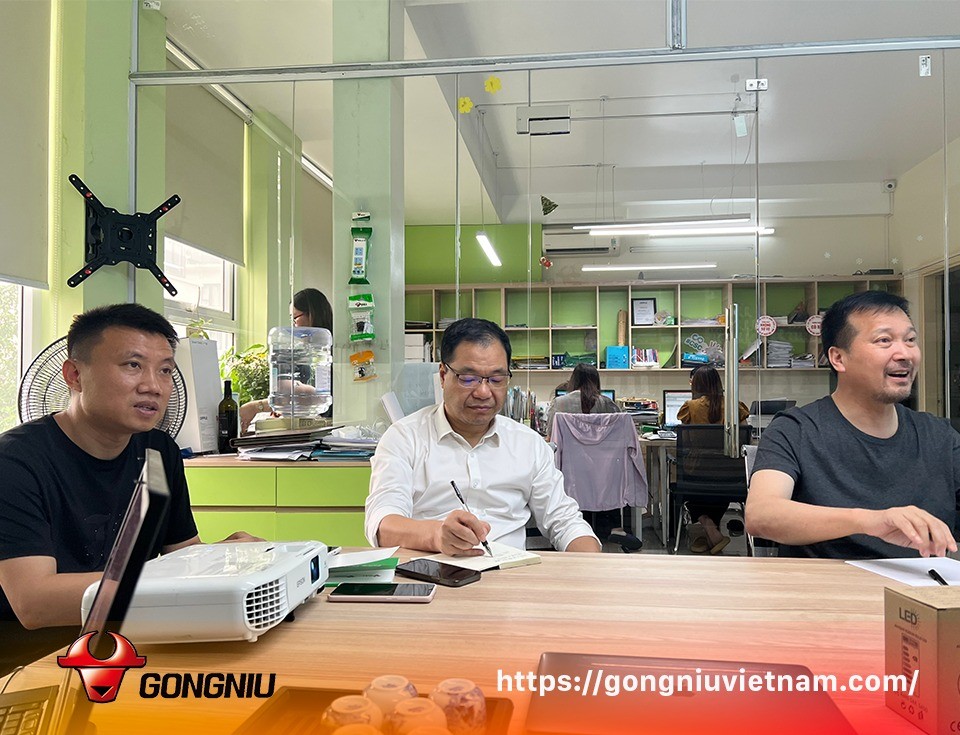 CHUYẾN CÔNG TÁC CỦA CHỦ TỊCH TẬP ĐOÀN GONGNIU TẠI GONGNIU VIỆT NAM 3