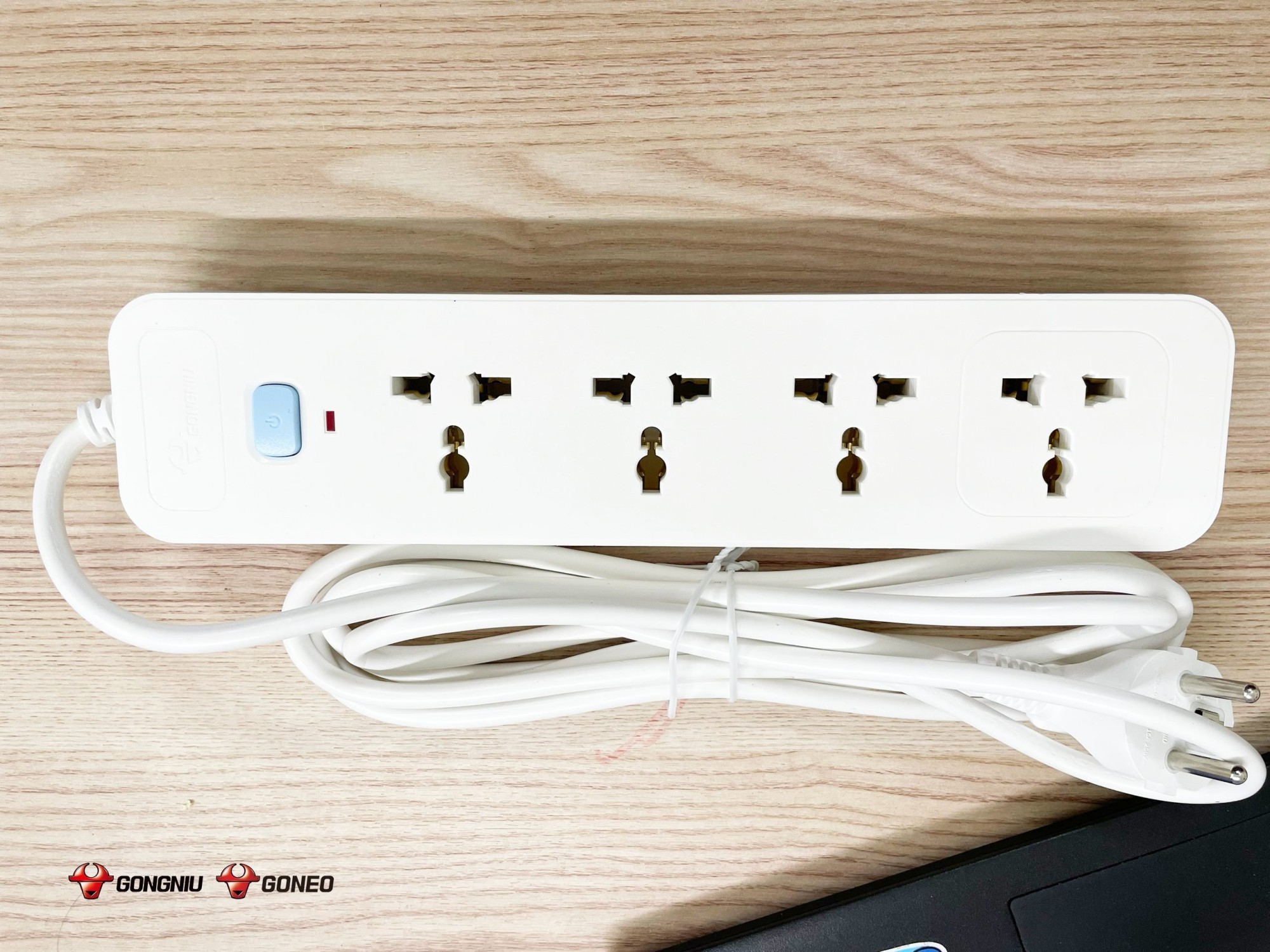 [NỘI SOI] KẾT CẤU Ổ CẮM CHỐNG CHÁY GONGNIU N1040 1