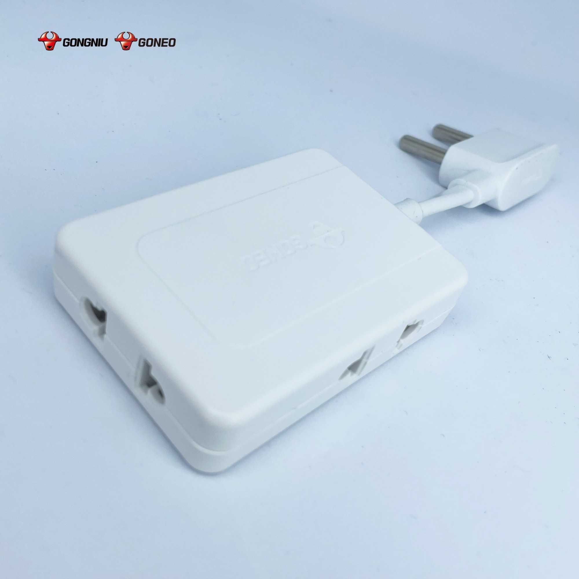 Ổ Chia Điện GONEO Z030R – Chia 3 Đa Năng Siêu Gọn 2500W- Tiện Lợi