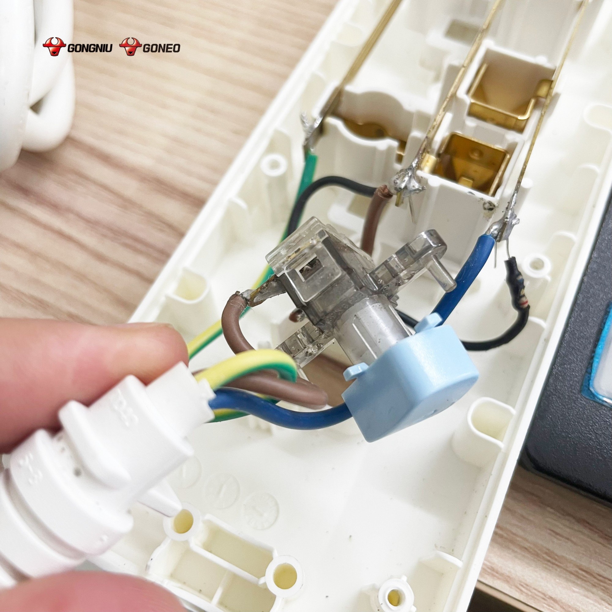 Ổ Cắm Chống Cháy N1030 - Ưu Và Nhược Điểm 20